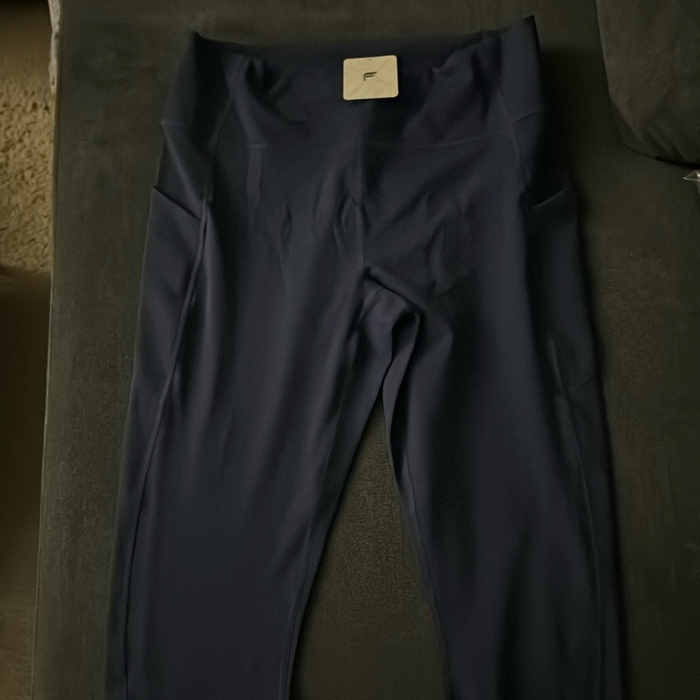 Fabletics Navy Oasis leggings - XL